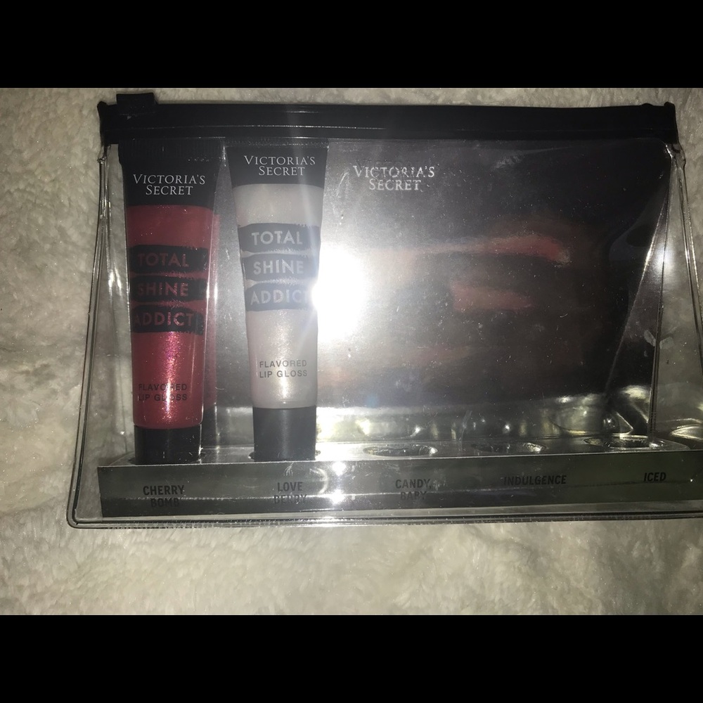 Victoria secret lipgloss